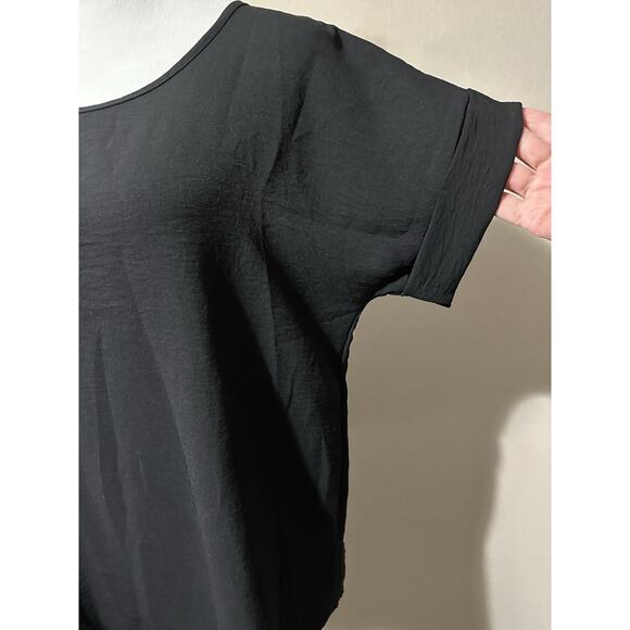 Entro Boutique Black Short Sleeve Rolled Cuff Size M Relaxed Fit Closet Staple - Picture 3 of 11